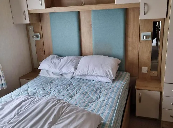 Caravan L16